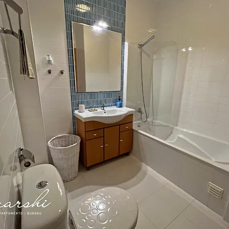 Apartment Marshi *