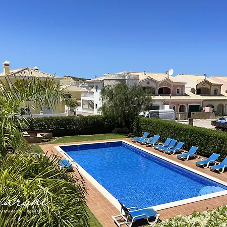 Marshi Burgau